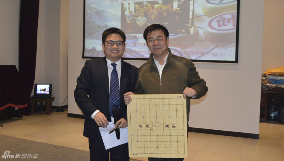 蒋川棋友会现场_高清图集_新浪网