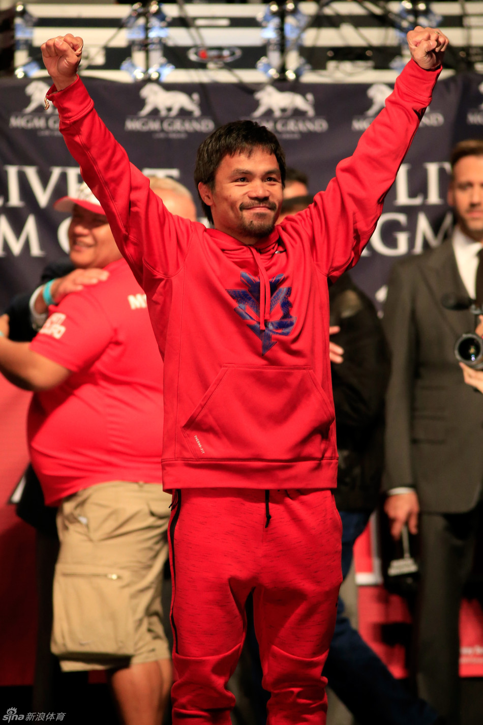 帕奎奥梅威瑟赛前称重_高清图集_新浪网