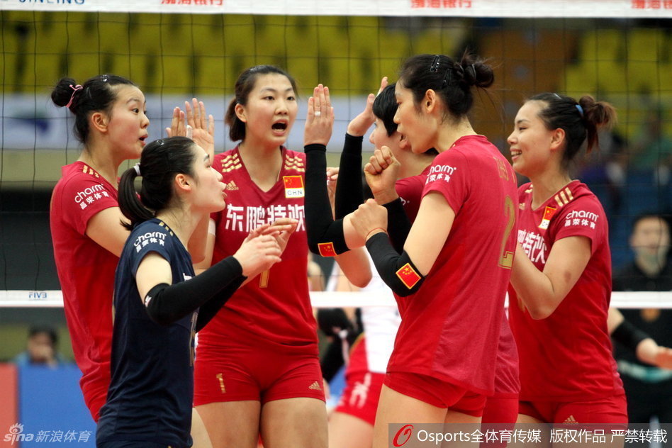 中国女排3-0日本