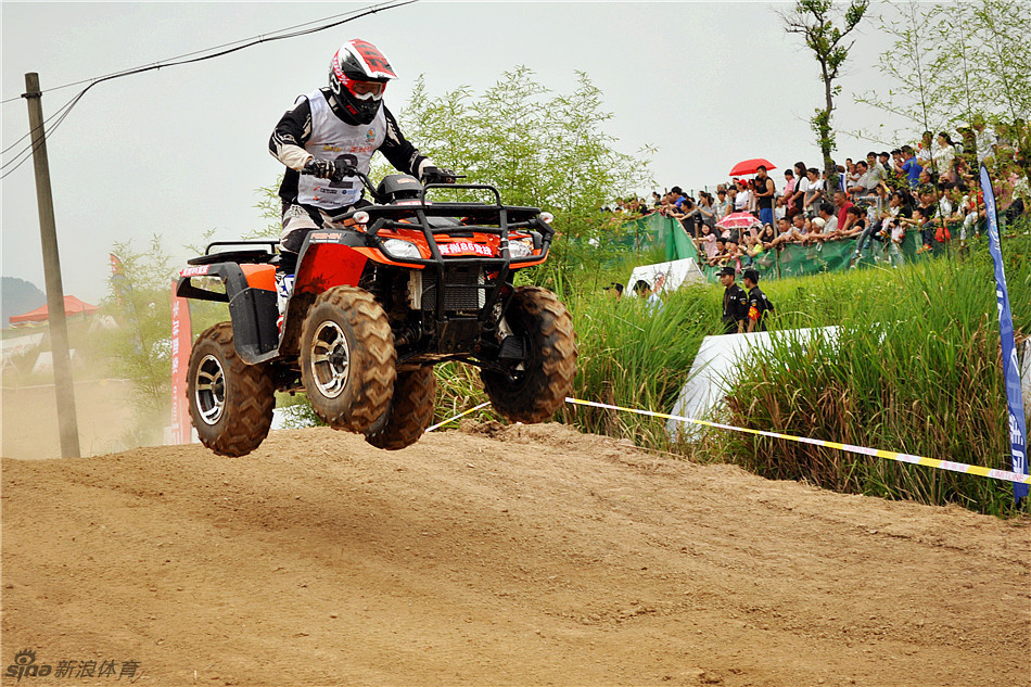 2015永康全地形车邀请赛体验速度与激情_高清图集_新浪网