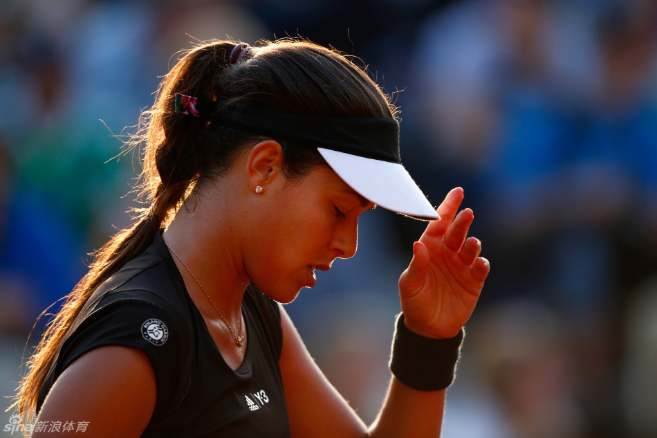 伊万诺维奇庆祝胜利