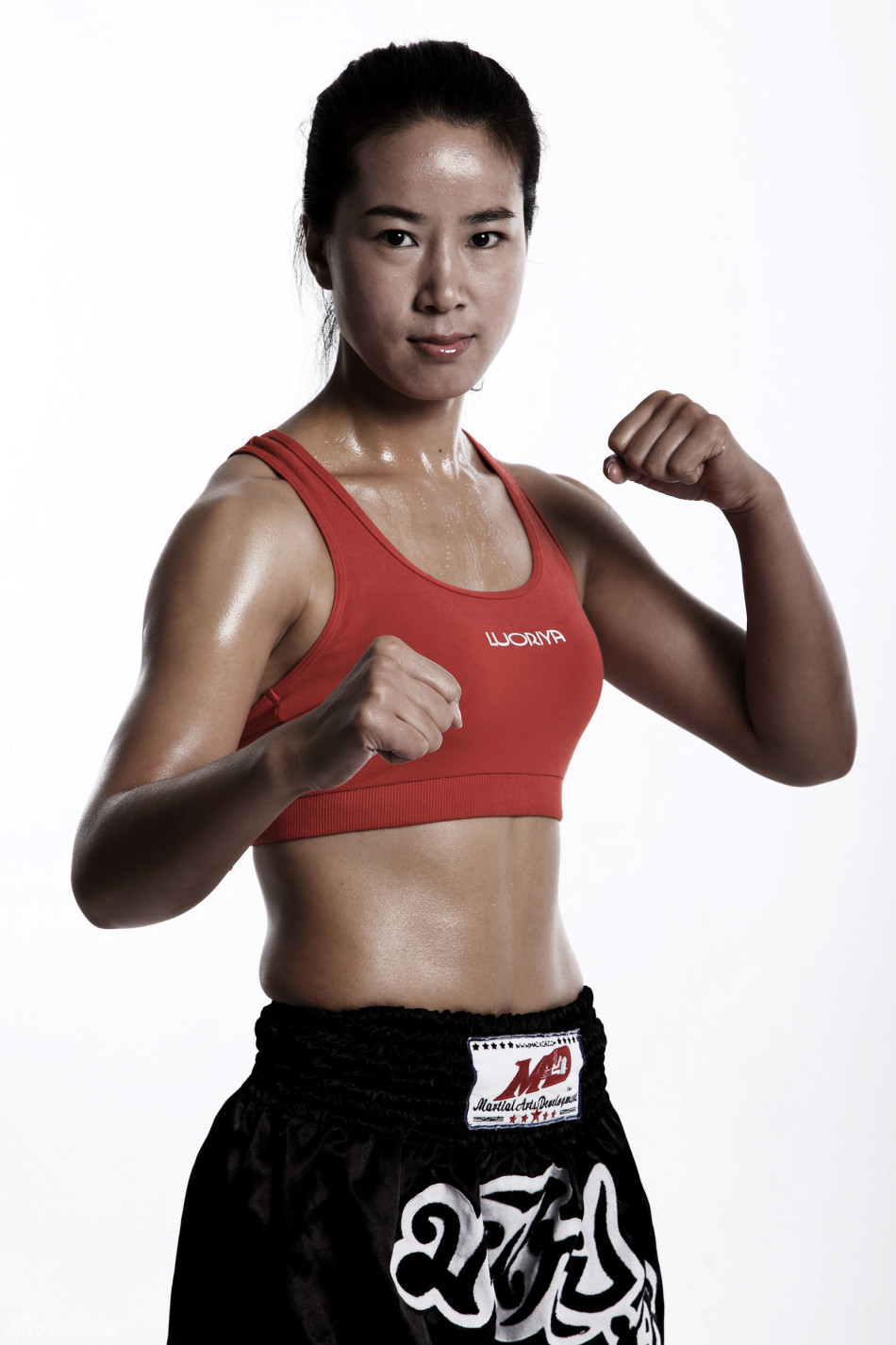 "金刚芭比"麦丽赫vs"搏击玫瑰"唐金