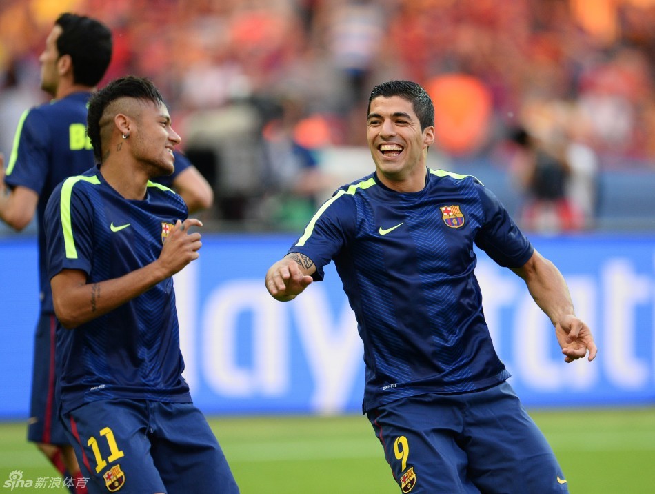 苏亚雷斯与内马尔赛前热身