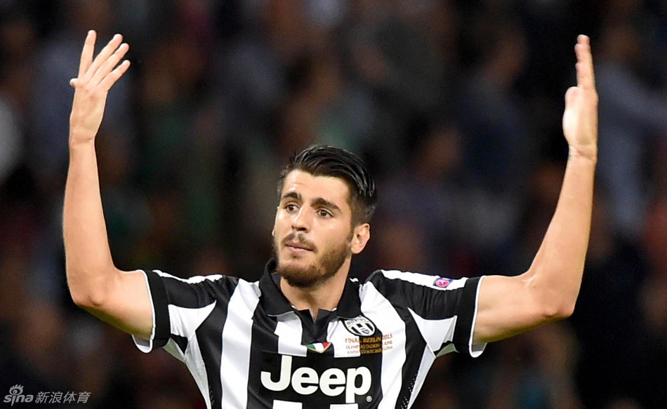 莫拉塔庆祝扳平