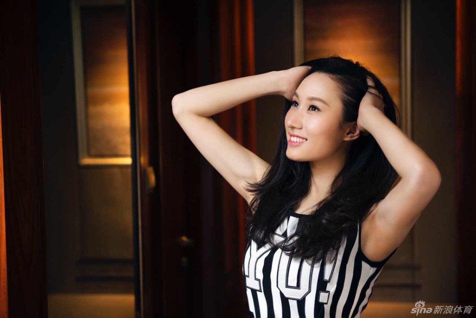 张虹艺术照_高清图集_新浪网