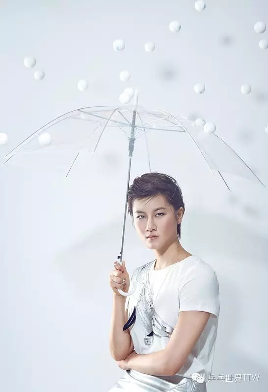 丁宁拍画报展现柔美风情_高清图集_新浪网