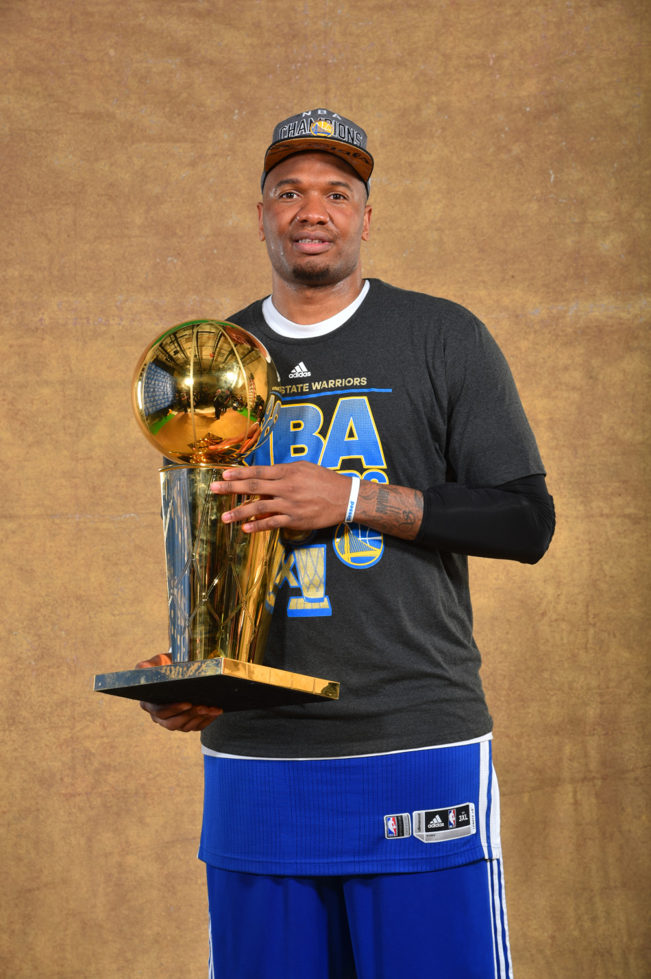 勇士夺冠官方定妆照_高清图集_新浪网