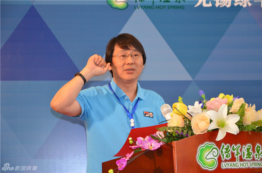 无锡市体育局局长陆惠玲开琪