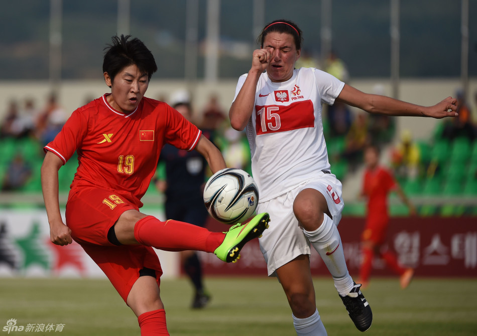 [大运女足]中国4-1波兰_高清图集_新浪网