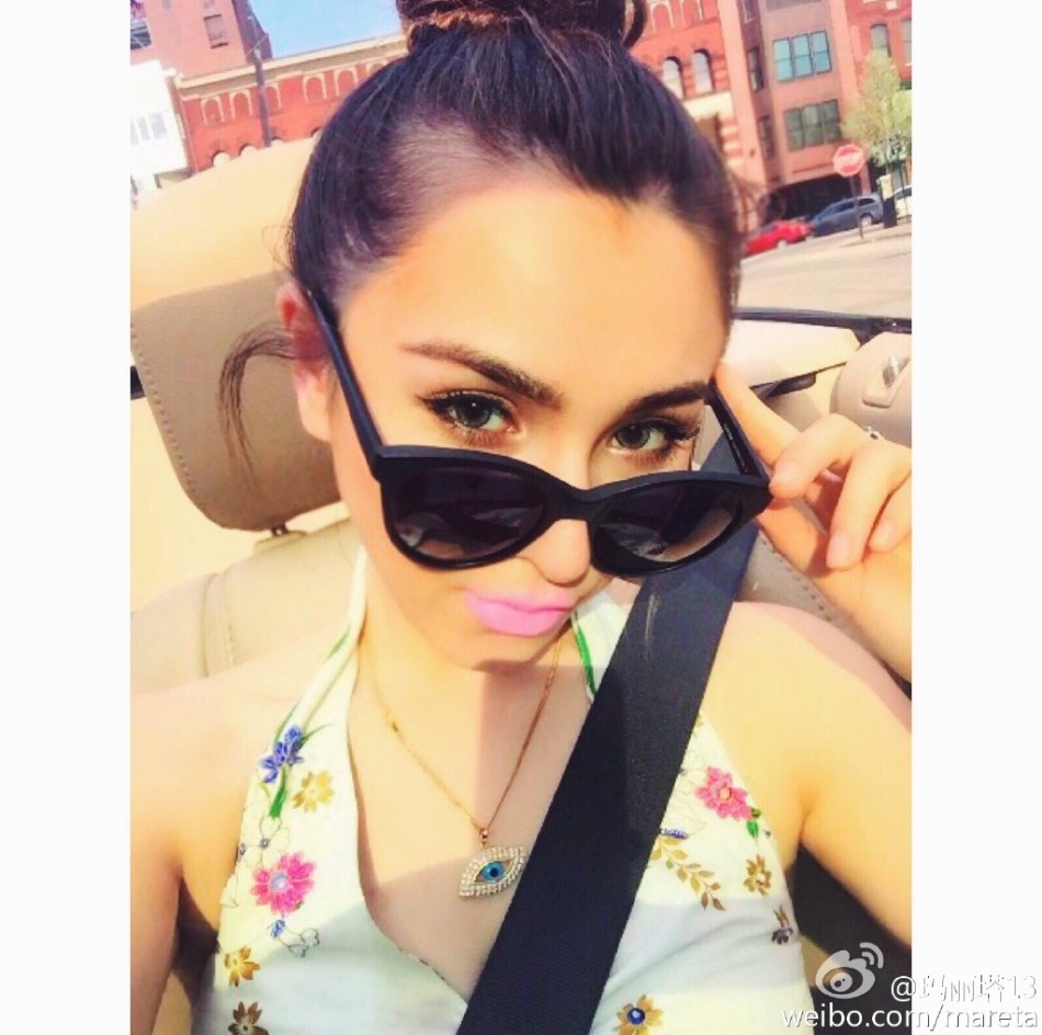 可兰白克女友近照