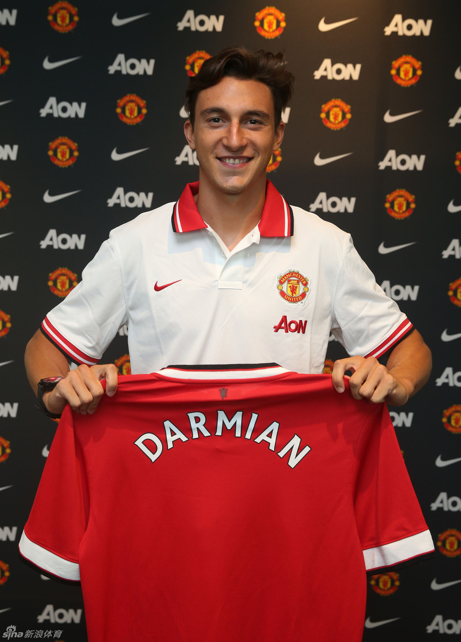 达米安正式加盟曼联