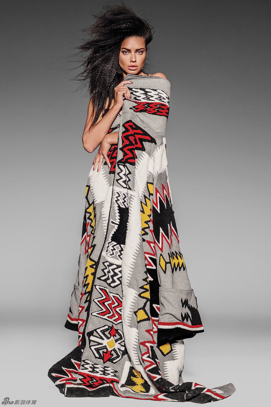 超模利马拍摄杂志写真