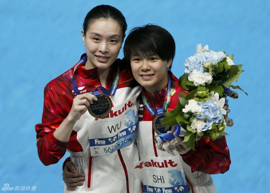 女双三米板吴敏霞施廷懋卫冕_高清图集_新浪网