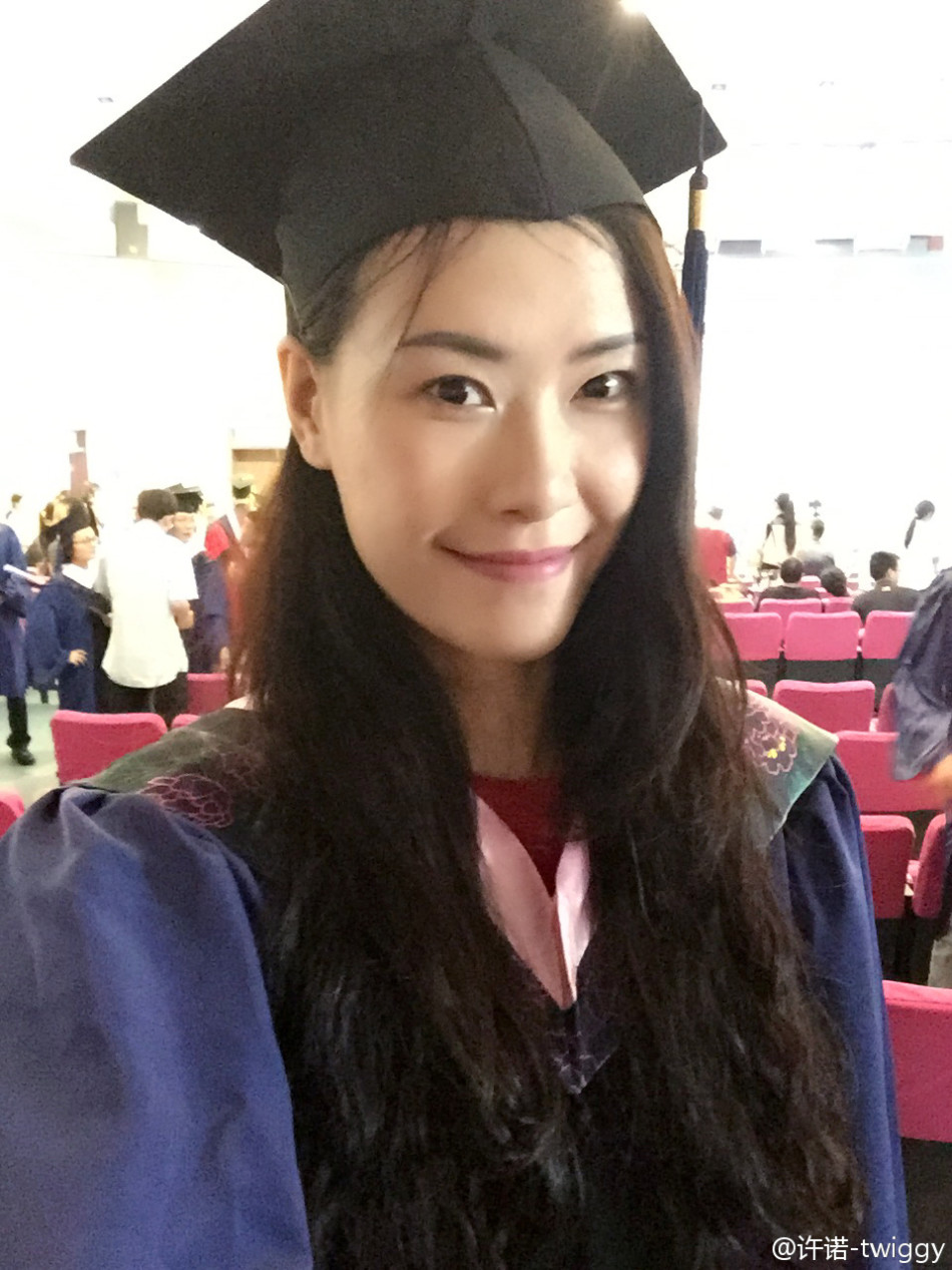 "非诚"篮球女神许诺微博自拍