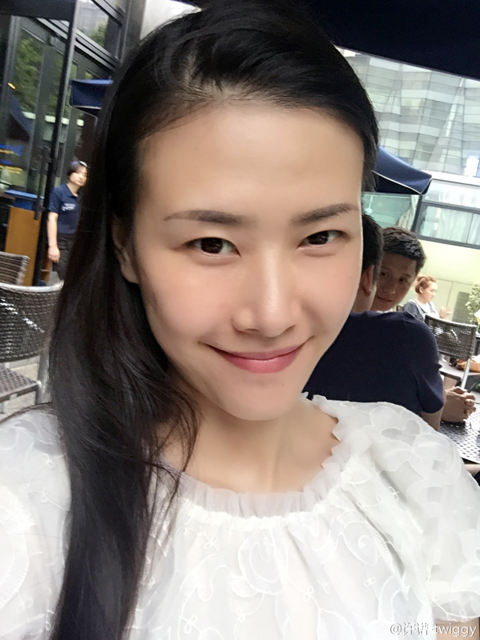"非诚"篮球女神许诺微博自拍