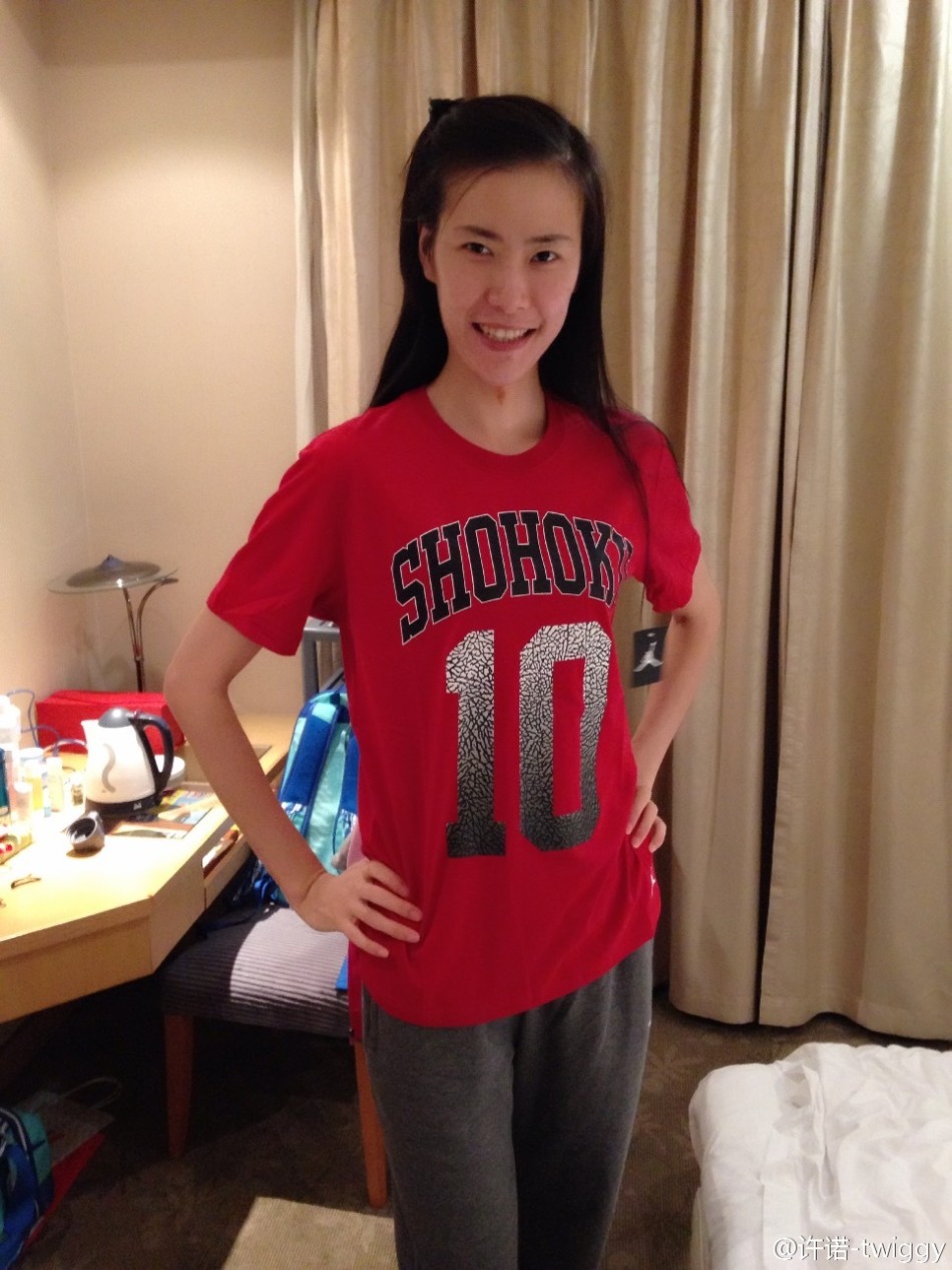 "非诚"女神许诺更新自拍 球打得好颜值也爆表_高清图集_新浪网