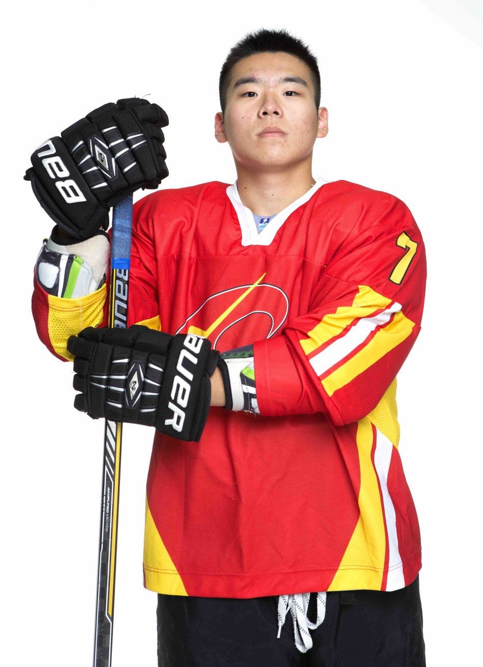 宋安东和签名冰球