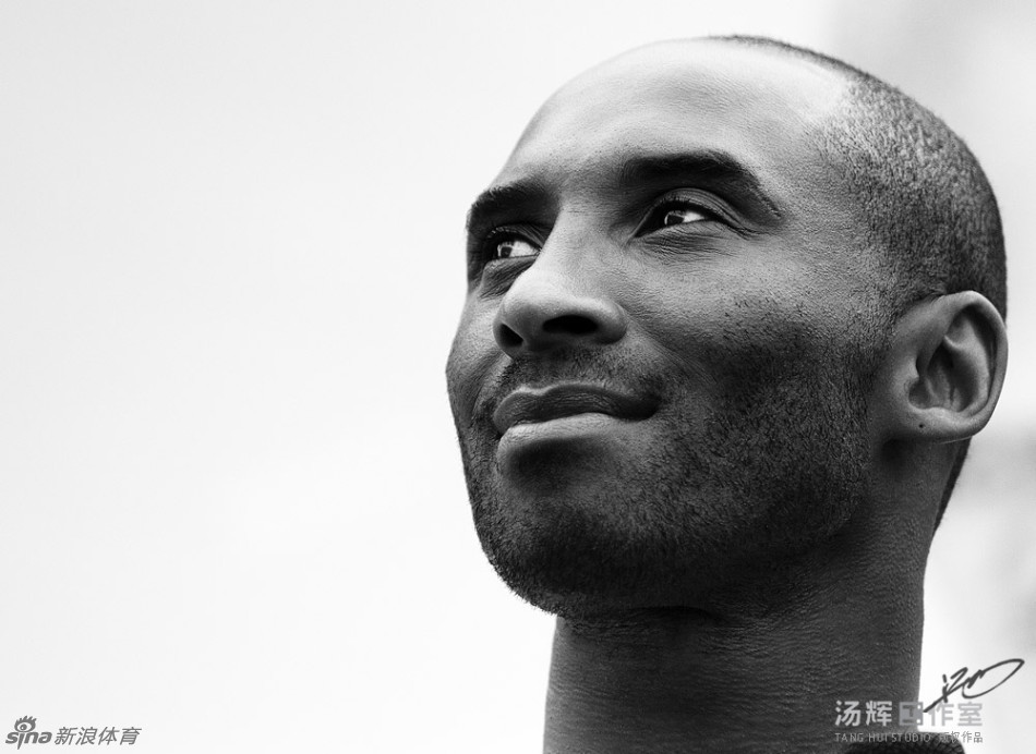 新浪独家科比黑白写真