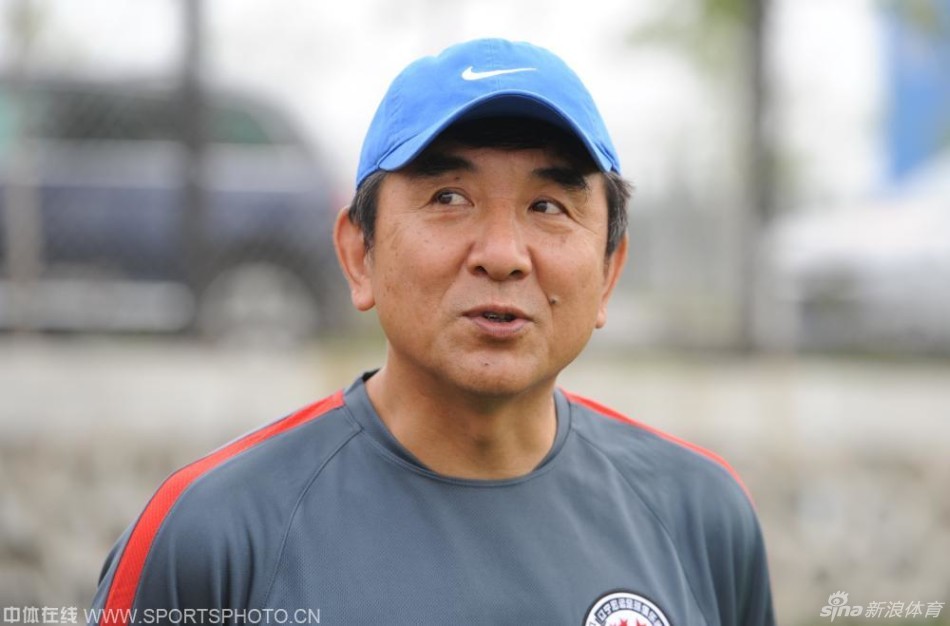 马林回归辽足带队首训_高清图集_新浪网