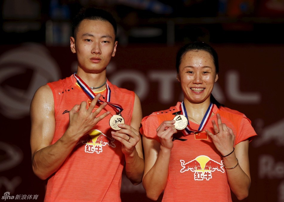 张楠赵芸蕾世锦赛夺冠
