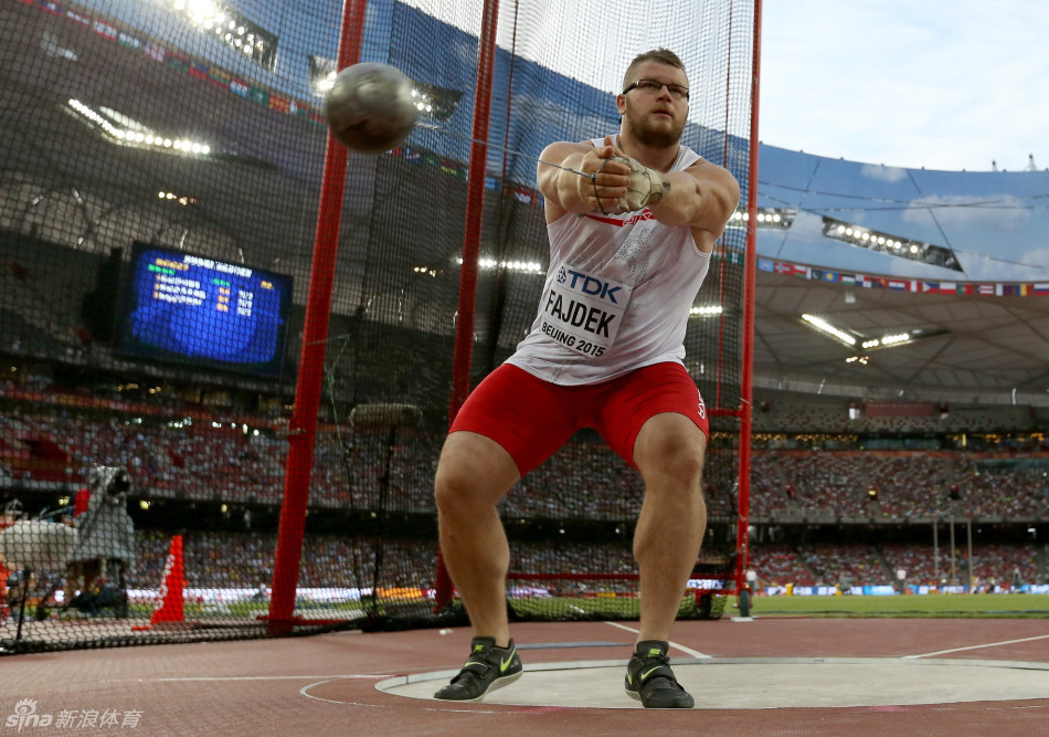 波兰选手帕维尔赢得世锦赛男子链球冠军_高清图集_新浪网