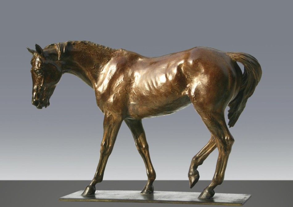 栩栩如生马雕塑