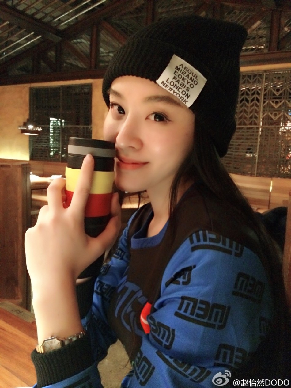 近日,cuba中南大学球员彭嘉欣正在吉林男篮试训,而他的女友却在网络上