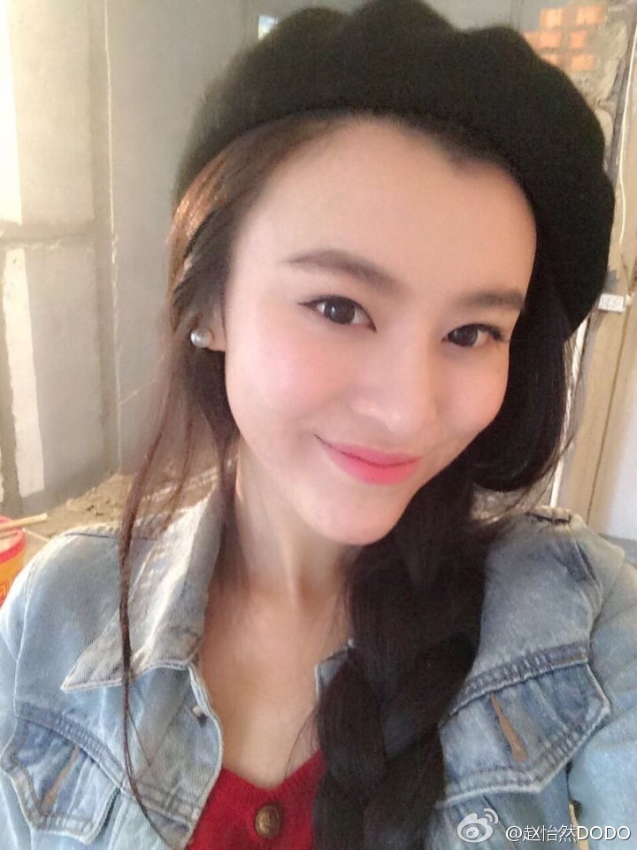 近日,cuba中南大学球员彭嘉欣正在吉林男篮试训,而他的女友却在网络上