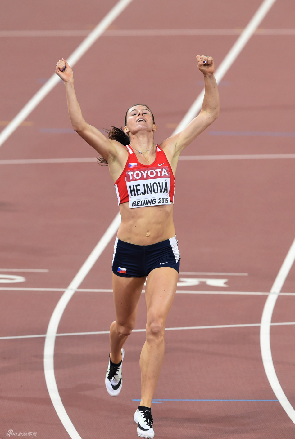 女子400米栏决赛:捷克选手伊希诺娃夺冠_高清图集_新浪网