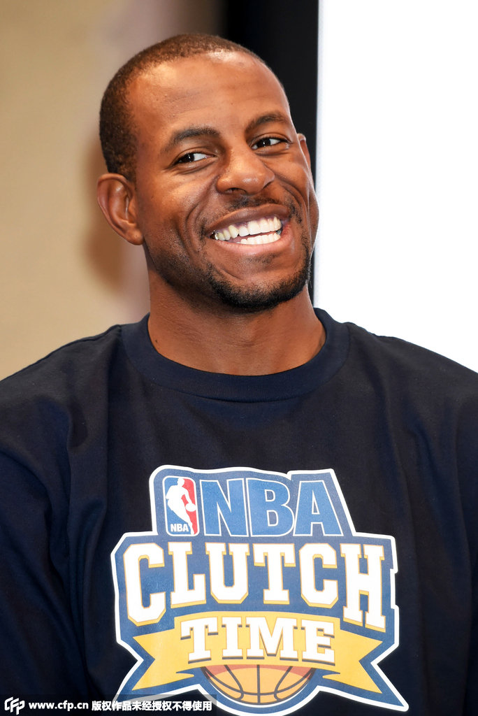 伊戈达拉现身东京