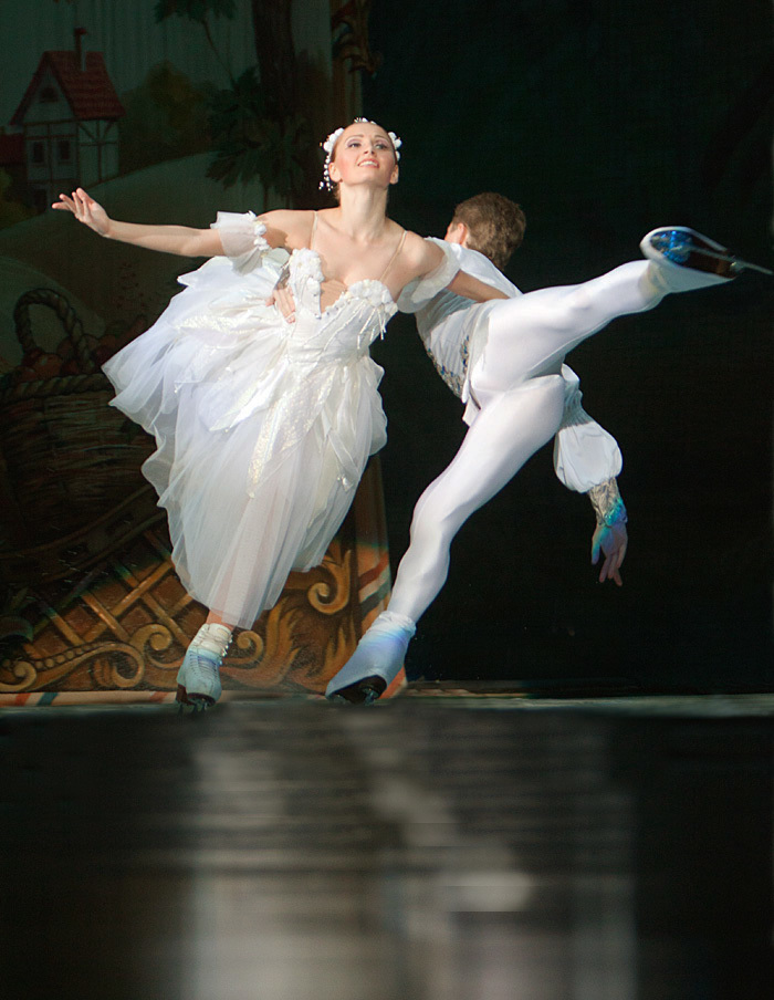 美轮美奂 古典冰上芭蕾舞剧_高清图集_新浪网