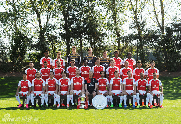 阿森纳拍摄全家福_高清图集_新浪网