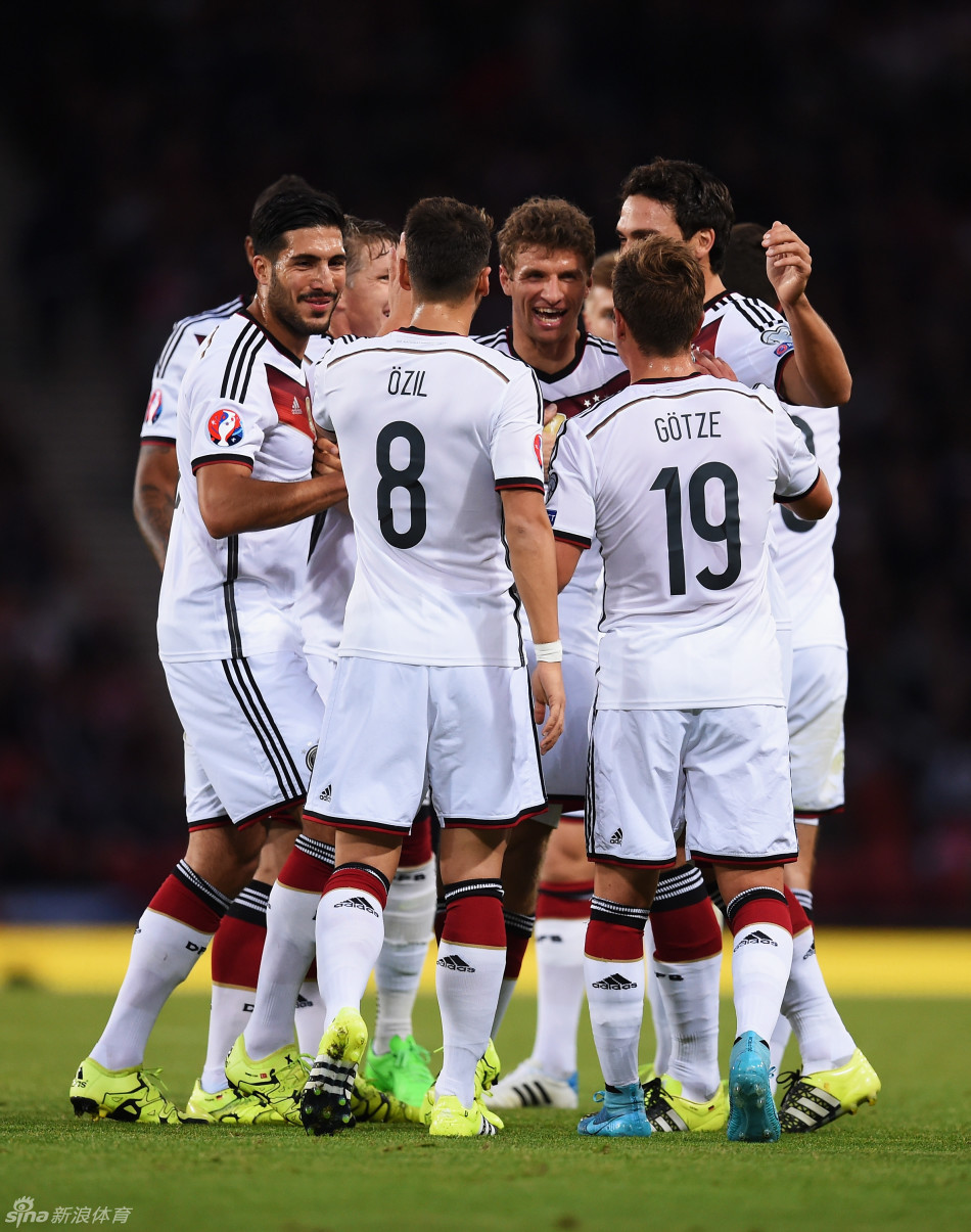 [欧预赛]苏格兰2-3德国_高清图集_新浪网