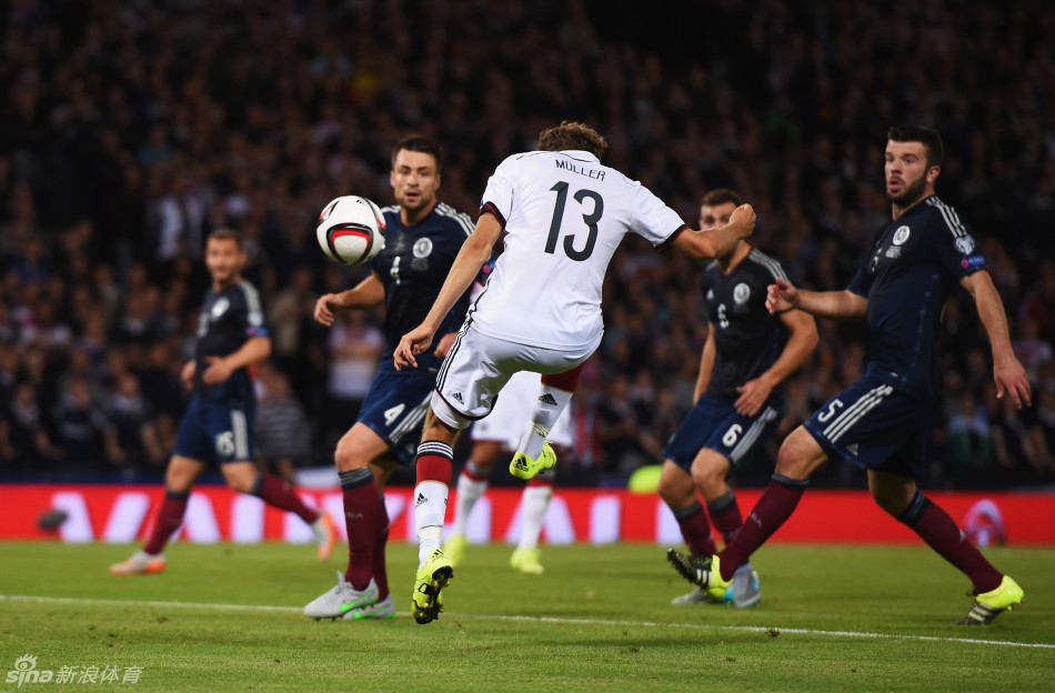 2016欧洲杯预选赛d组一场焦点战在汉普顿公园球场展开角逐,德国客场3