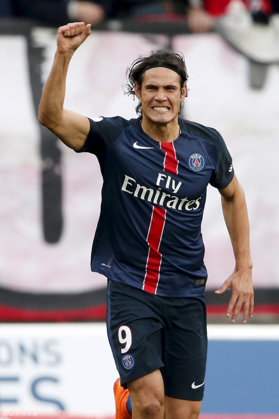 [法甲]兰斯1-1巴黎_高清图集_新浪网