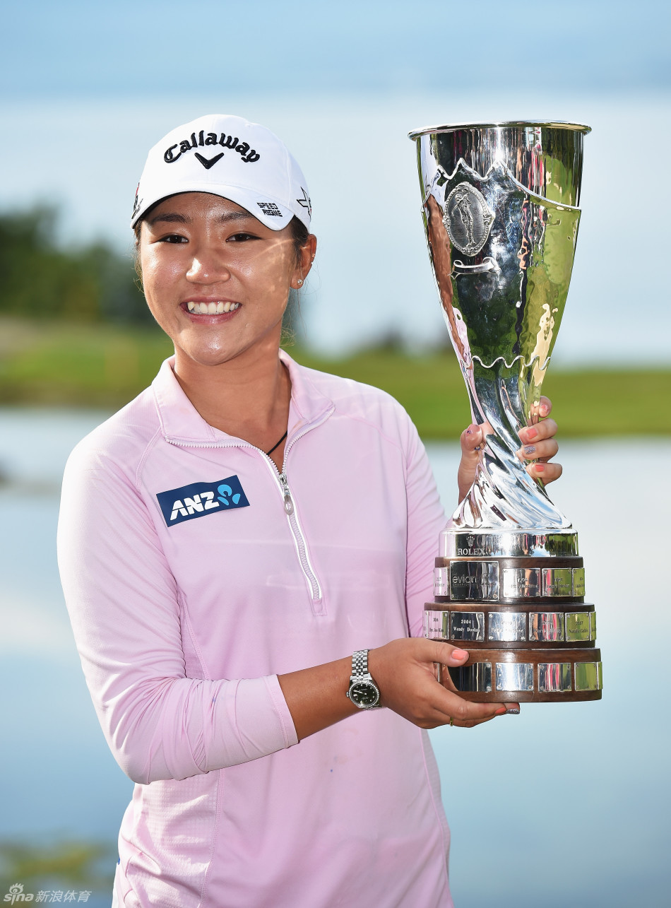 新西兰18岁姑娘高宝璟在法国依云度假村高尔夫俱乐部赢得依云锦标赛