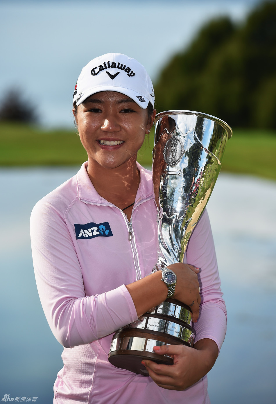 新西兰18岁姑娘高宝璟在法国依云度假村高尔夫俱乐部赢得依云锦标赛