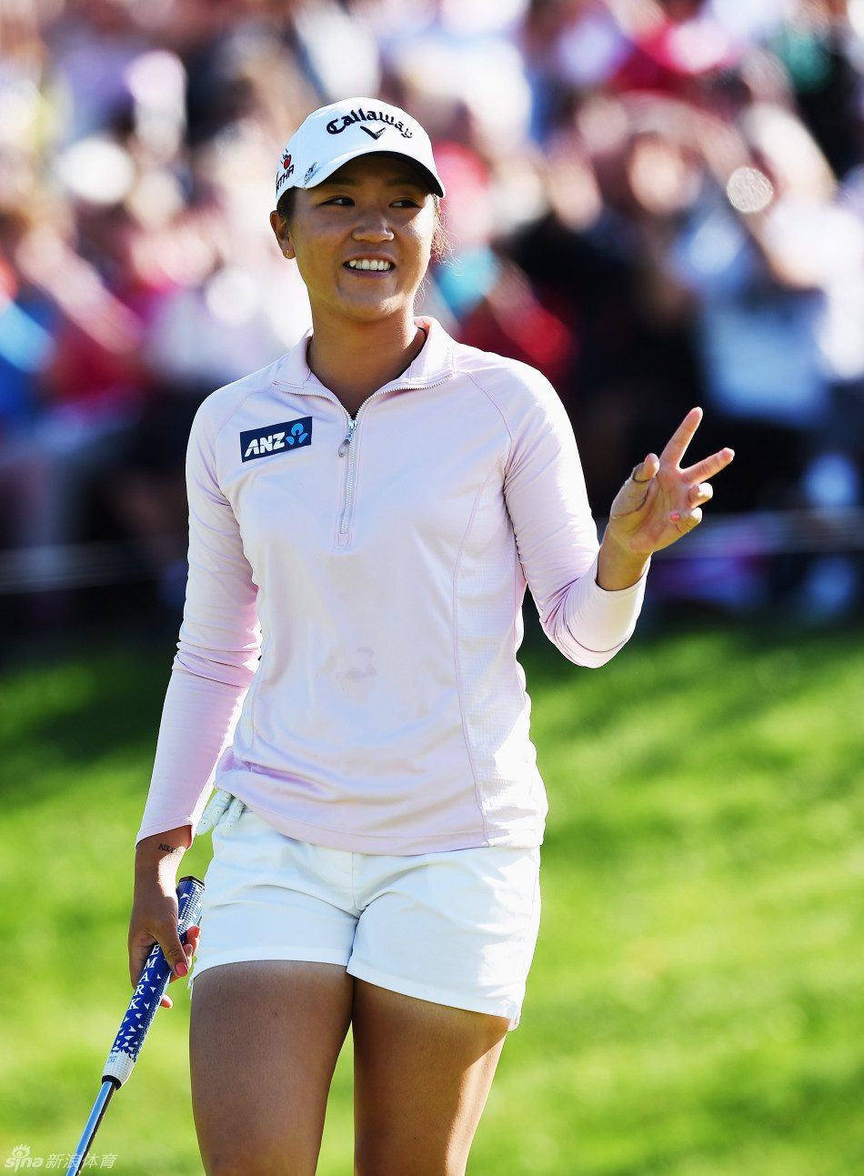 新西兰18岁姑娘高宝璟在法国依云度假村高尔夫俱乐部赢得依云锦标赛