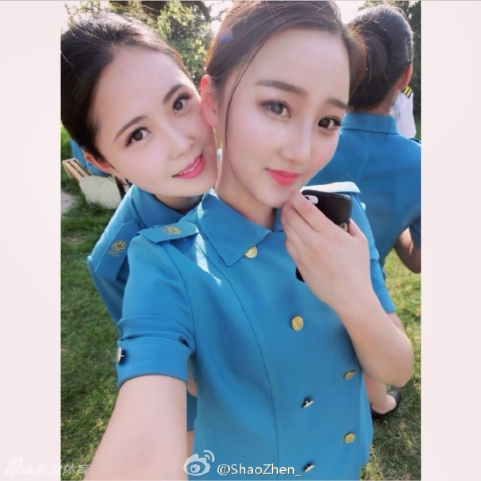 邹正疑似女友私照曝光_高清图集_新浪网