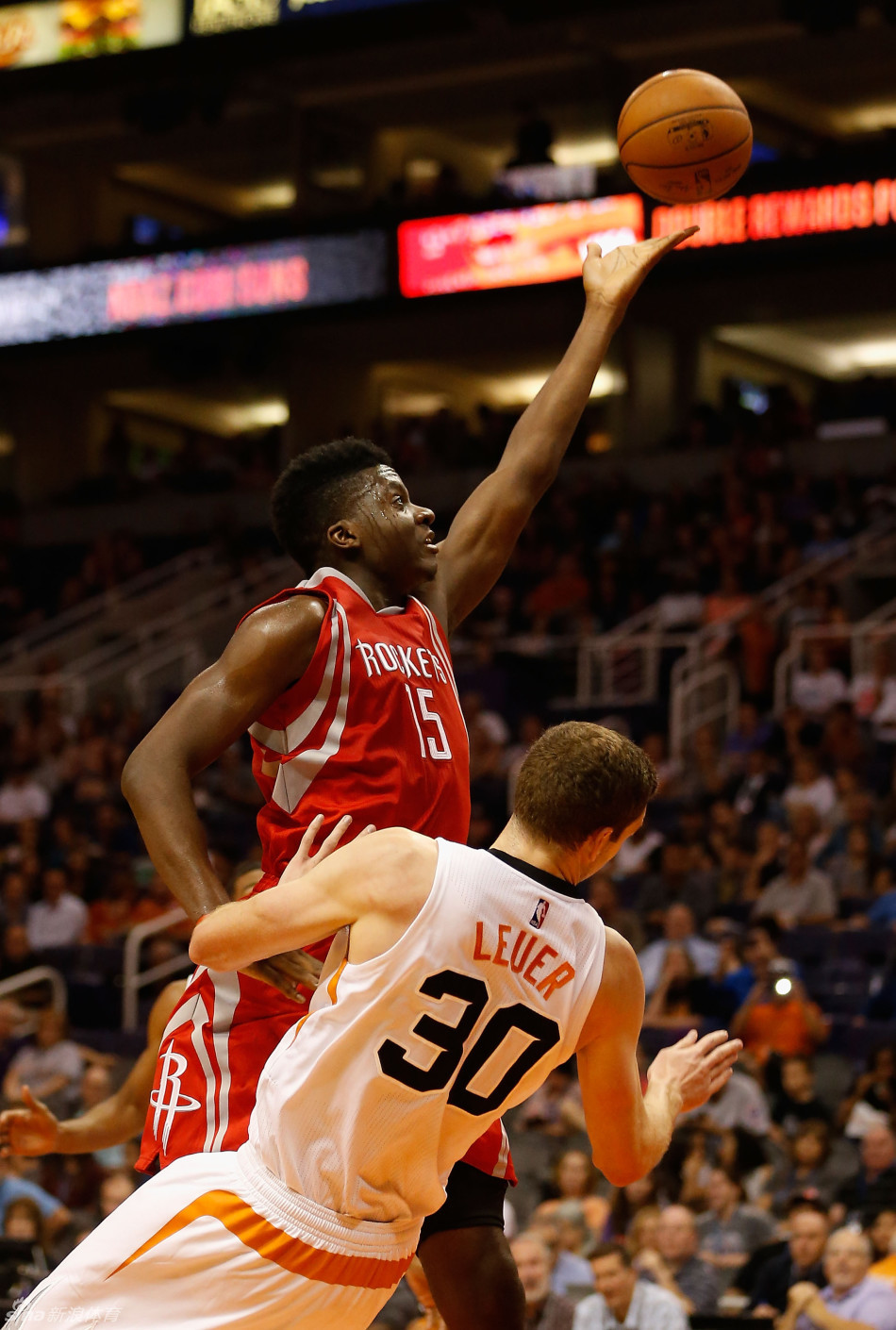 [季前赛]火箭135-129太阳_高清图集_新浪网