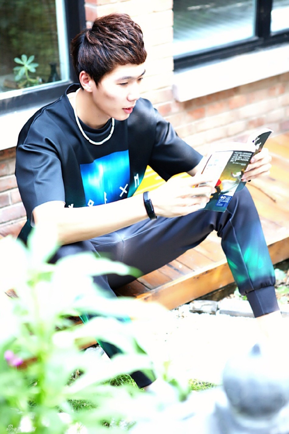 羽球李俊慧帅气写真