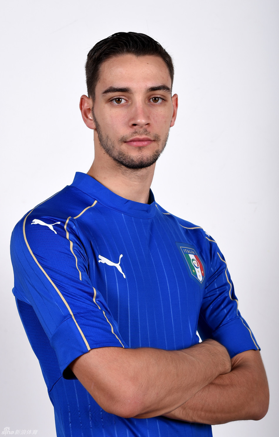意大利队官方照帅气逼人_高清图集_新浪网