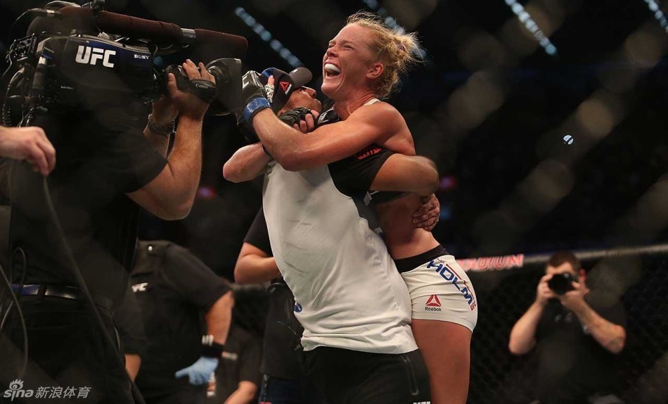 ufc格斗女天王遭遇ko