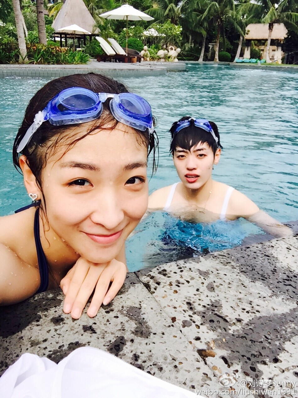 刘诗雯晒海滩度假美照 穿比基尼亮相_高清图集_新浪网