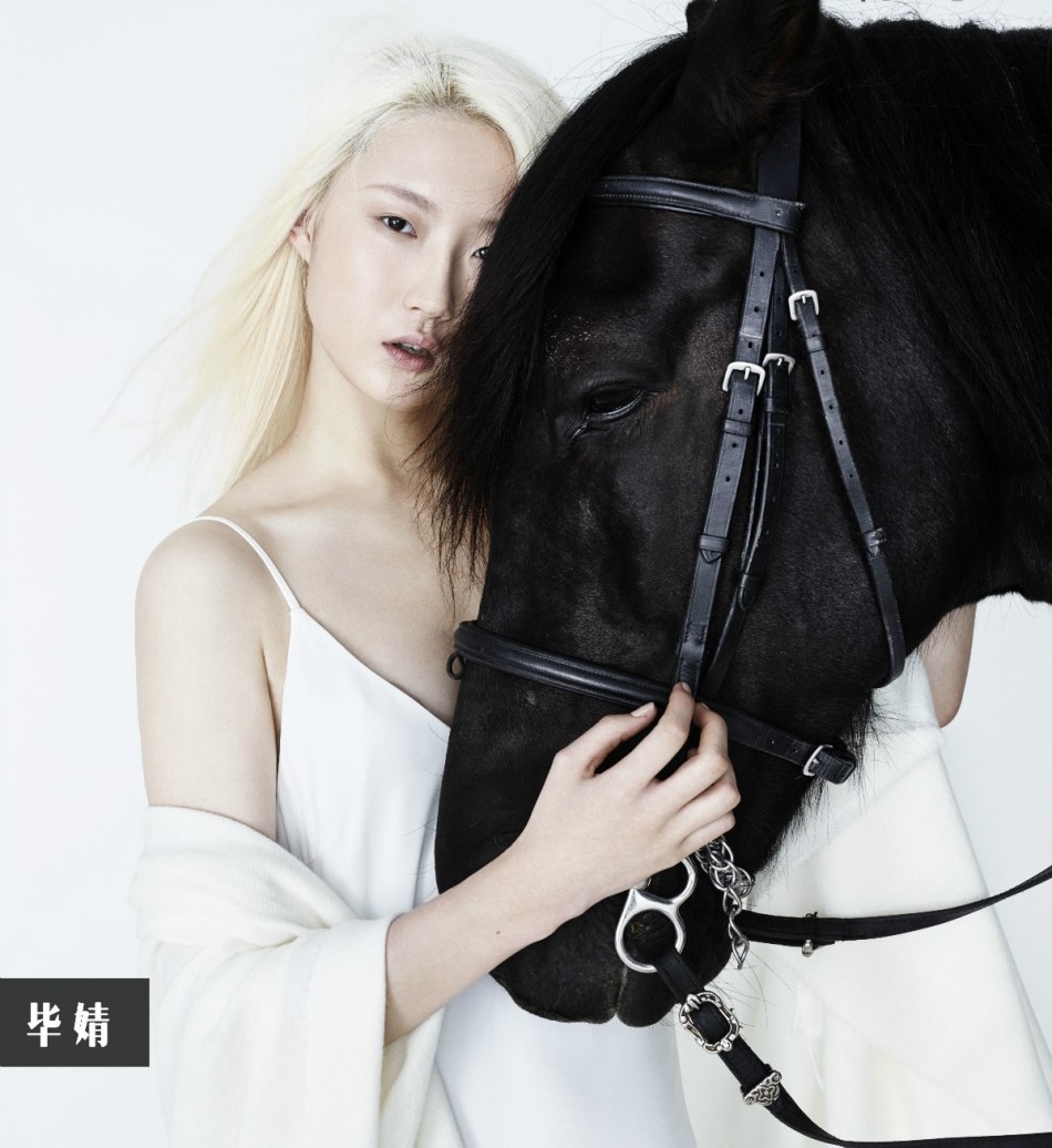 爱上超模马背写真大片_高清图集_新浪网