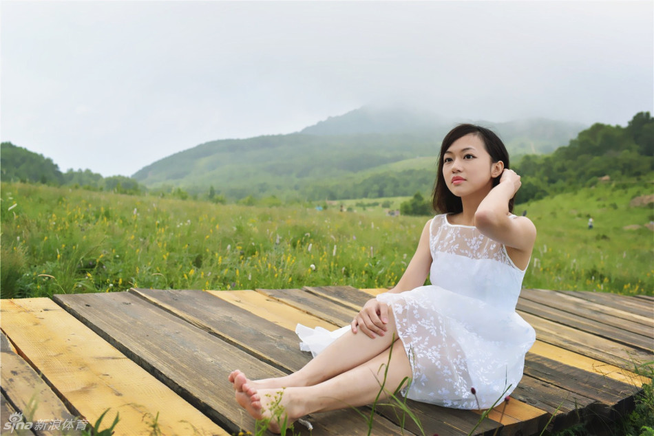 象棋天使时凤兰写真_高清图集_新浪网