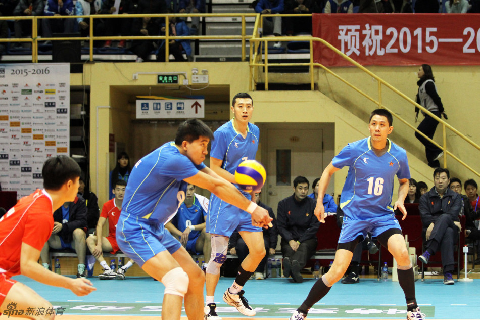 男排联赛八一3-1山东