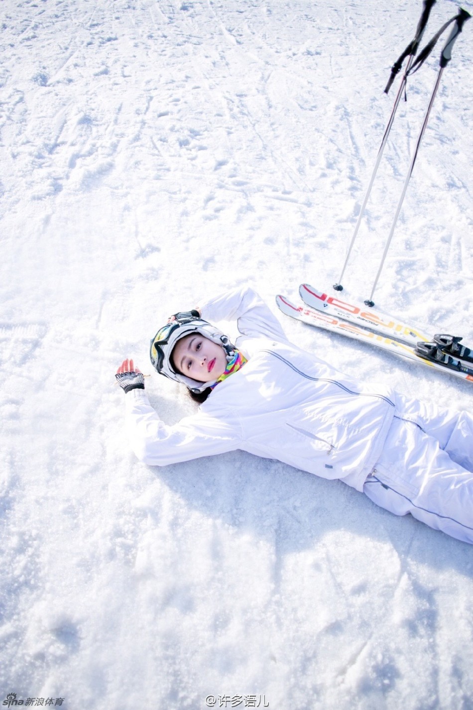 女神教师滑雪照清纯