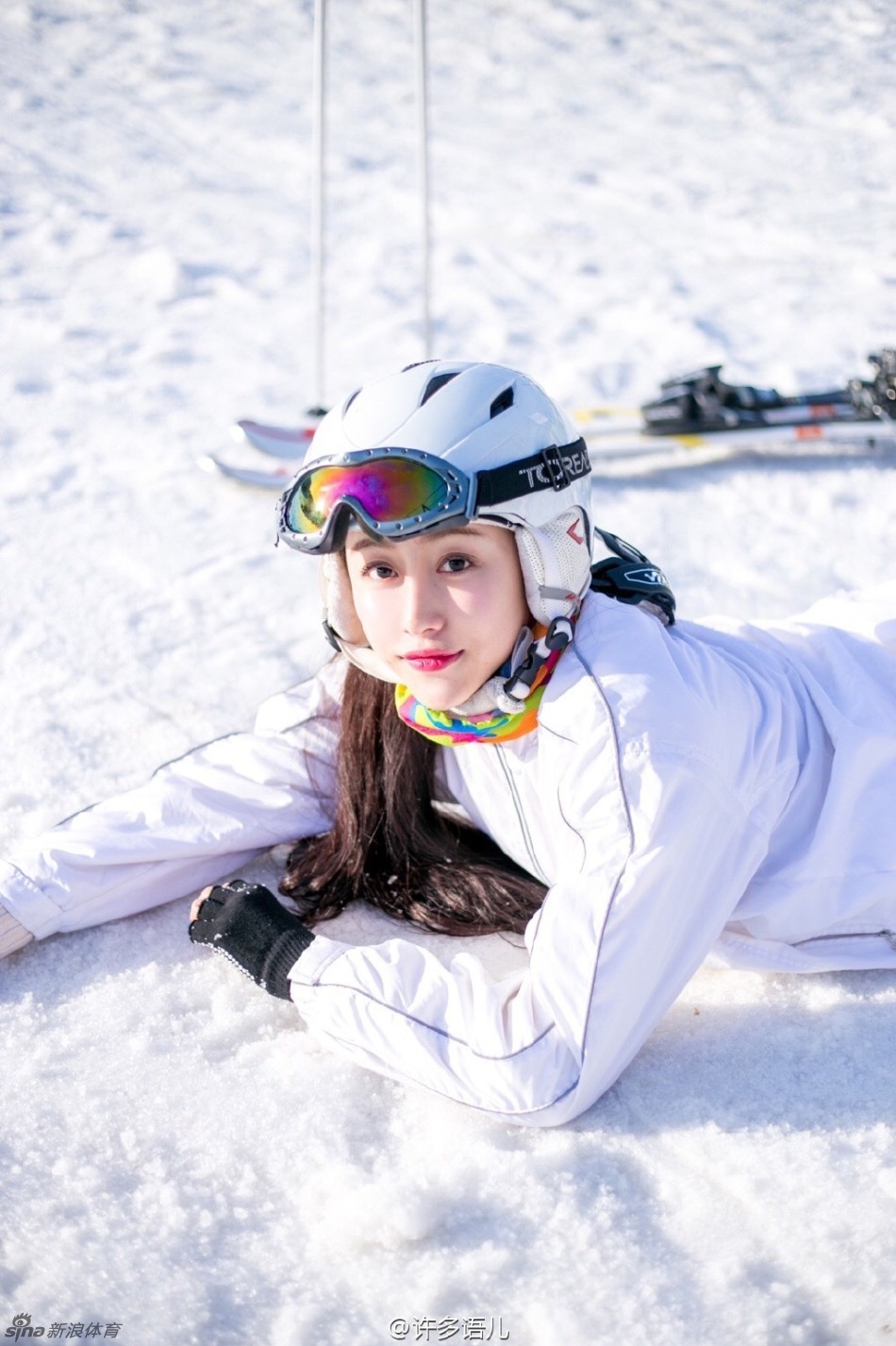 女神教师滑雪照清纯