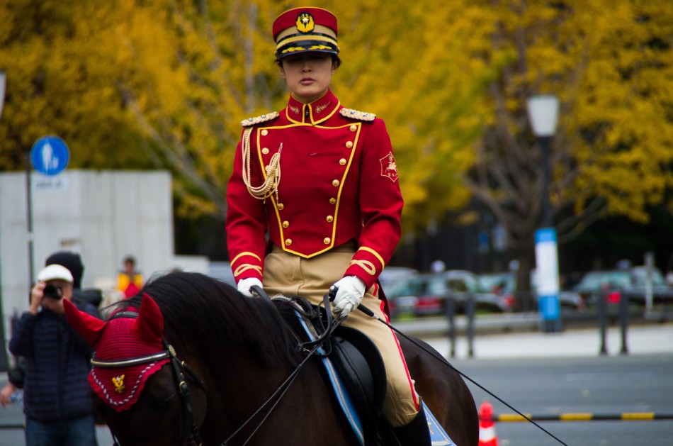 日本骑警颜值爆表引围观_高清图集_新浪网